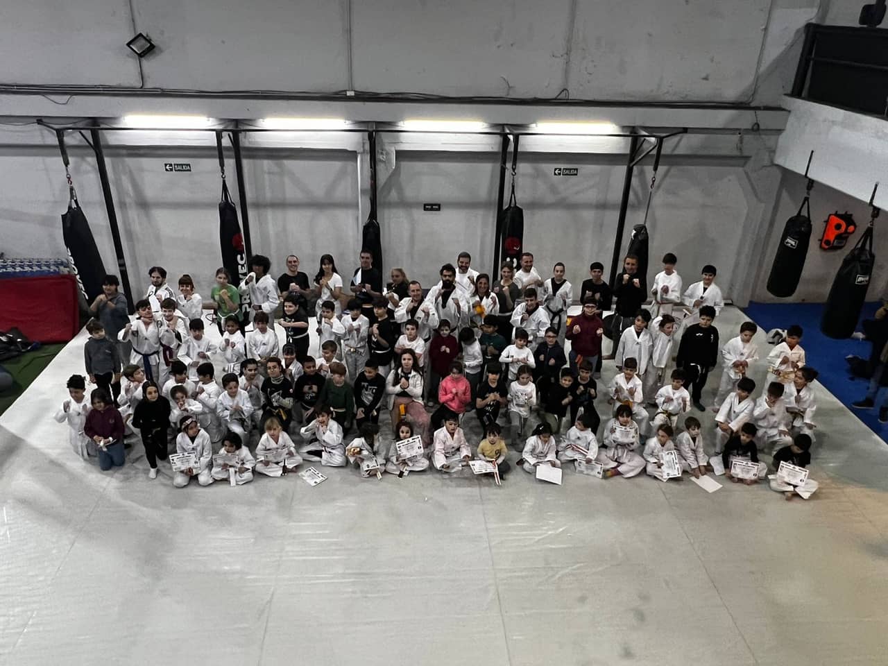 Escuela Integral de Artes Marciales y Deportes de Combate
