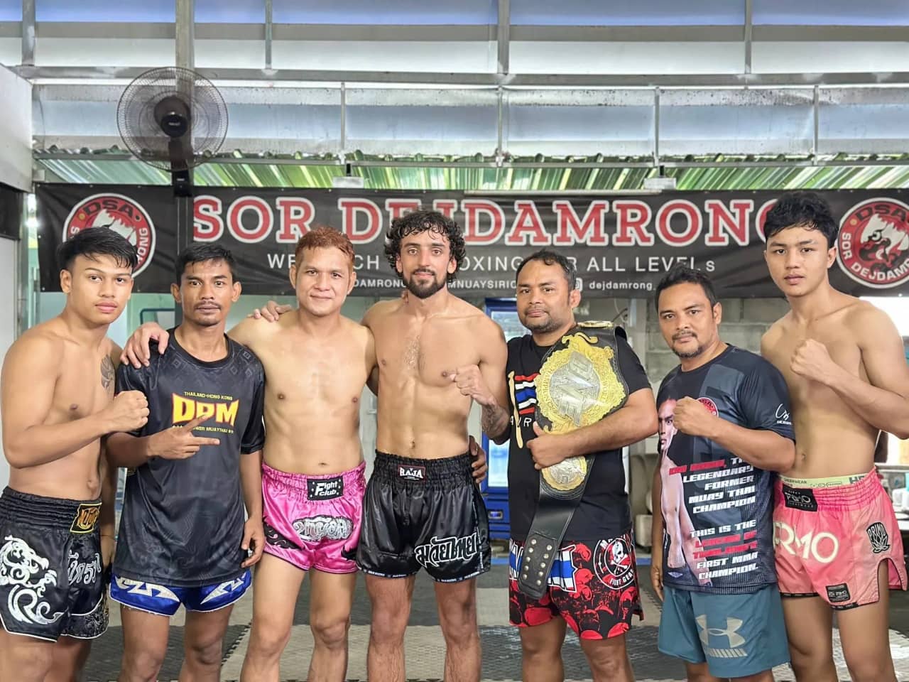 Sor Dejdamrong Muay Thai Gym